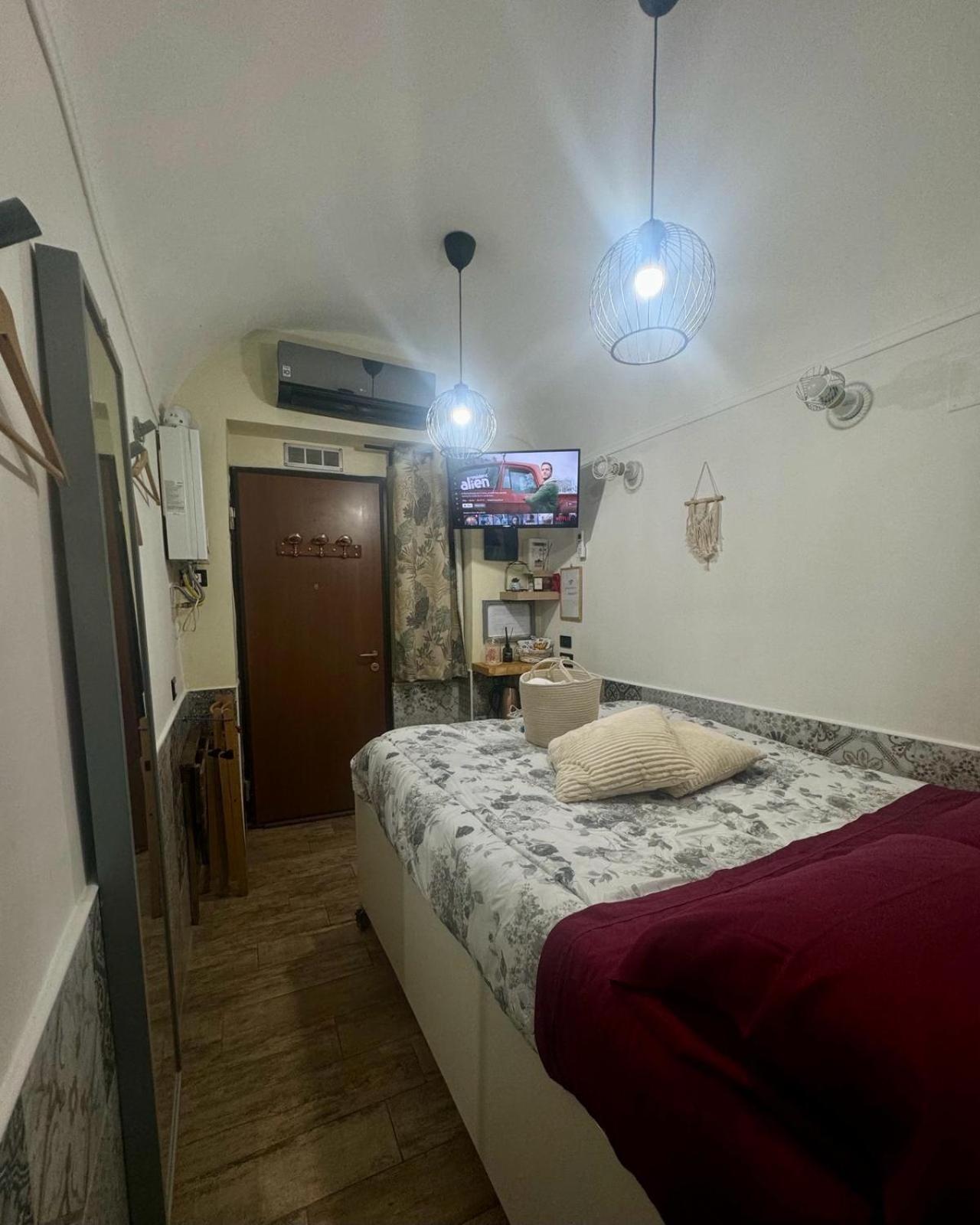Casina Via Foria Bed & Breakfast Napoli Ngoại thất bức ảnh